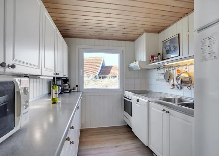 Faxi - 100m From The Sea By Interhome *